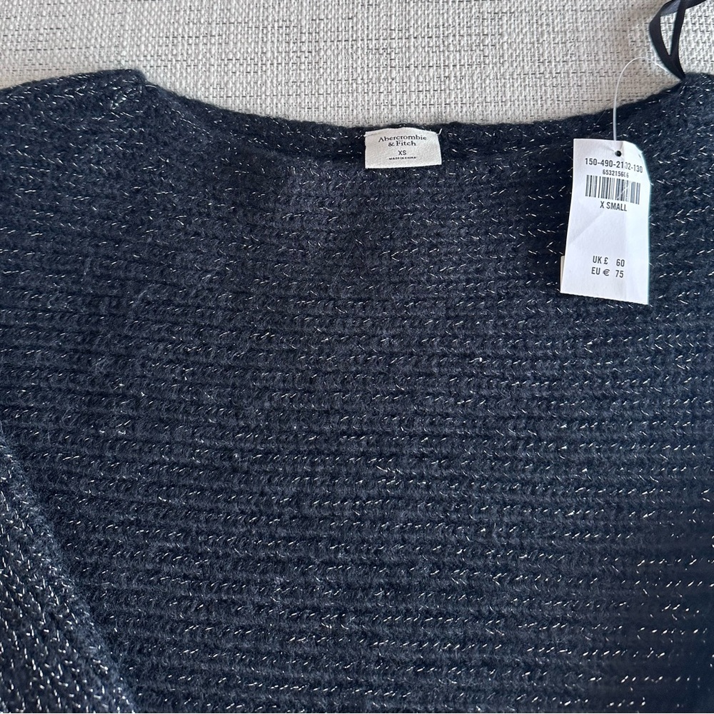 Abercrombie & Fitch Black Metallic Sweater NWT - Picture 3 of 5